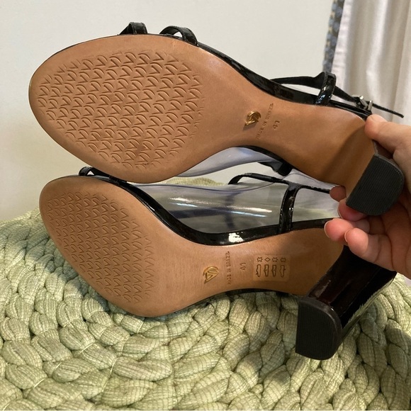 Anthropologie Vicenza Black Patent Leather Bow T-Strap Heel Sandals NWOB - Picture 7 of 8